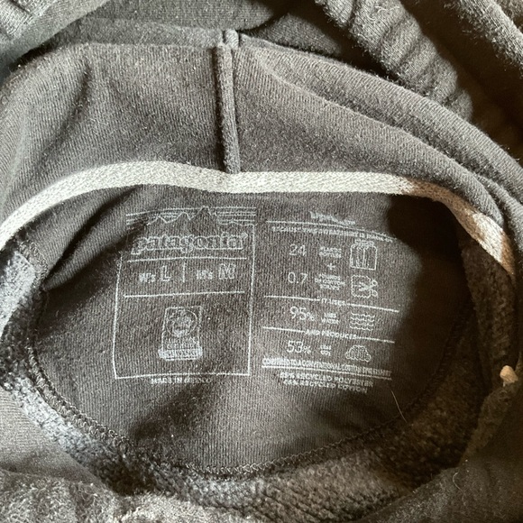 Patagonia Black Hoodie - Picture 7 of 7
